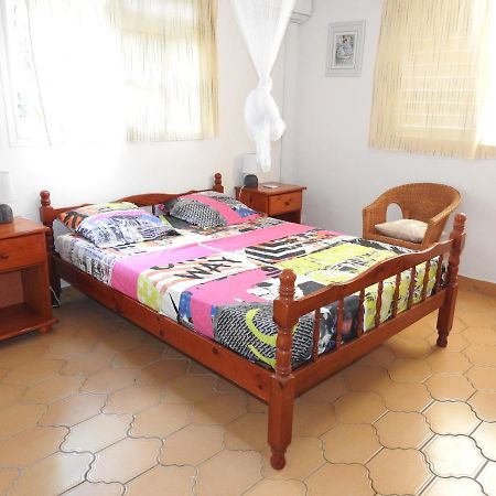 Villa Nanou , Villa De Plein Pied Avec Joli Jardin Bouillante Exteriör bild