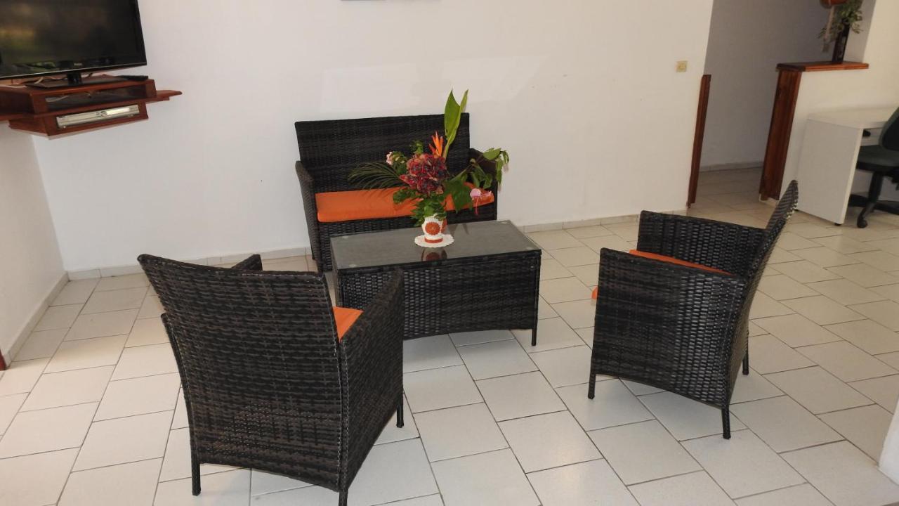 Villa Nanou , Villa De Plein Pied Avec Joli Jardin Bouillante Exteriör bild
